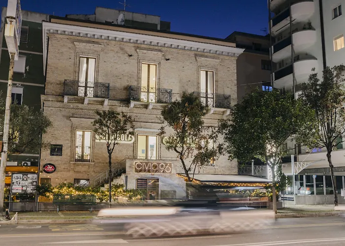 Palazzo Storico Di NicolaAlbergo